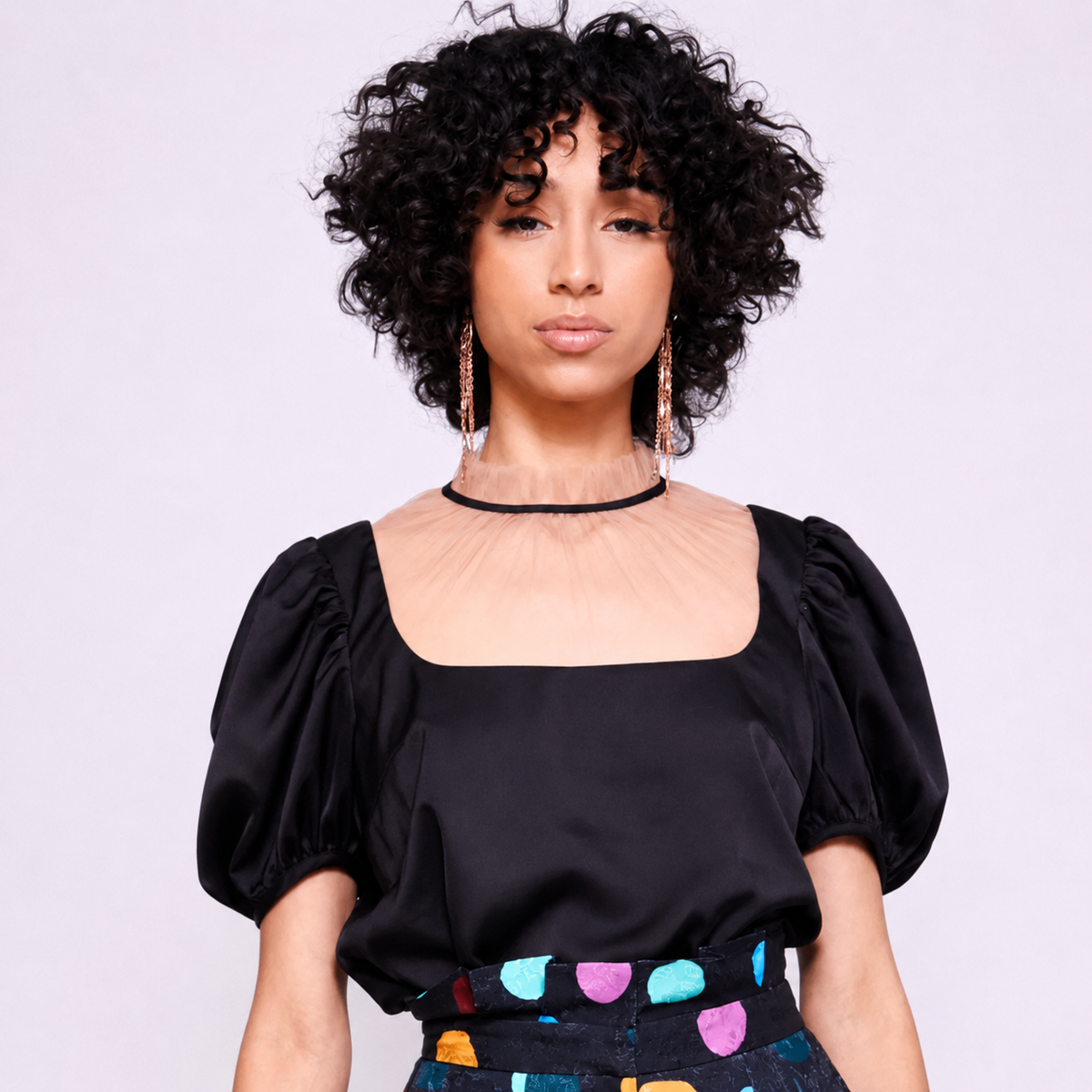 Nina | Black Puffed Short Sleeve Blouse