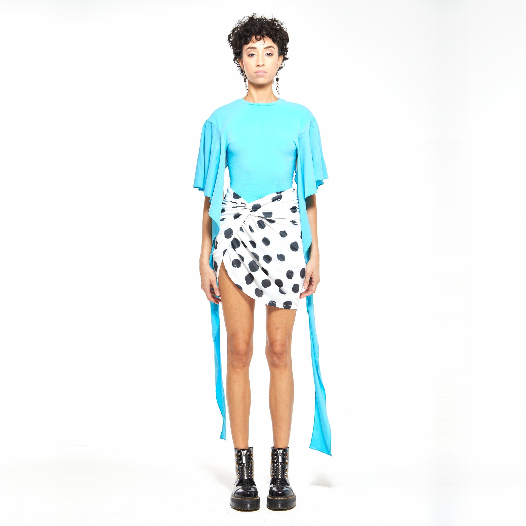 Avi | Ruched Mini Skirt – White & Black