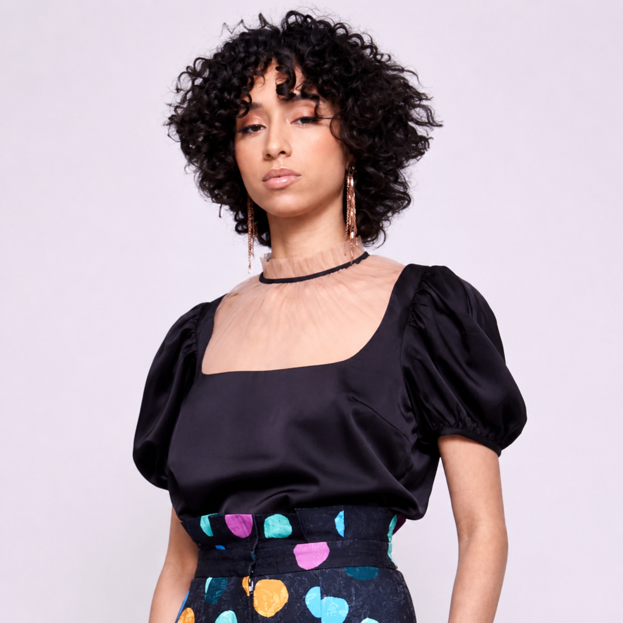Nina | Black Puffed Short Sleeve Blouse